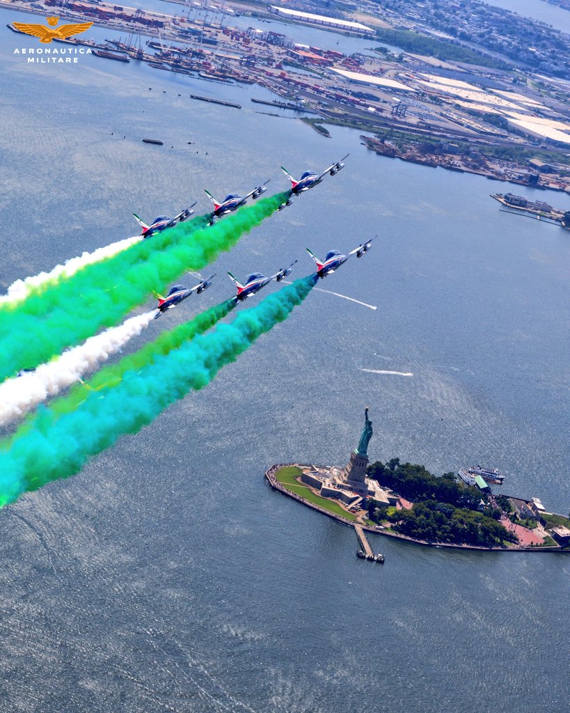FlMichele69's tweet image. #FrecceTricolori

📷 12 August 2024 #NewYork by @FrecceTricolori

@ItalianAirForce 🇮🇹