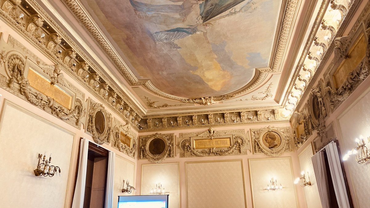 Carolin95049965's tweet photo. Entre mundos imaginarios y realidades insospechadas, se celebró en la Sala Alconedo de Casa de Cultura, el día del libro.
Y tú?, Cómo celebraste? https://t.co/JQ6XAtahvW