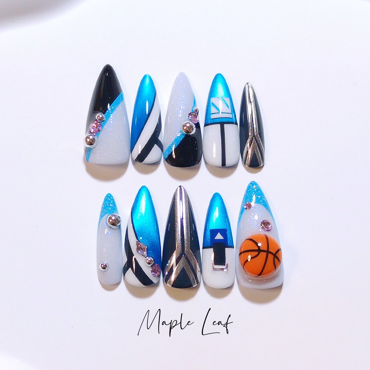 𝑴𝒂𝒑𝒍𝒆 𝑳𝒆𝒂𝒇 .ネイルチップ販売 tweet media