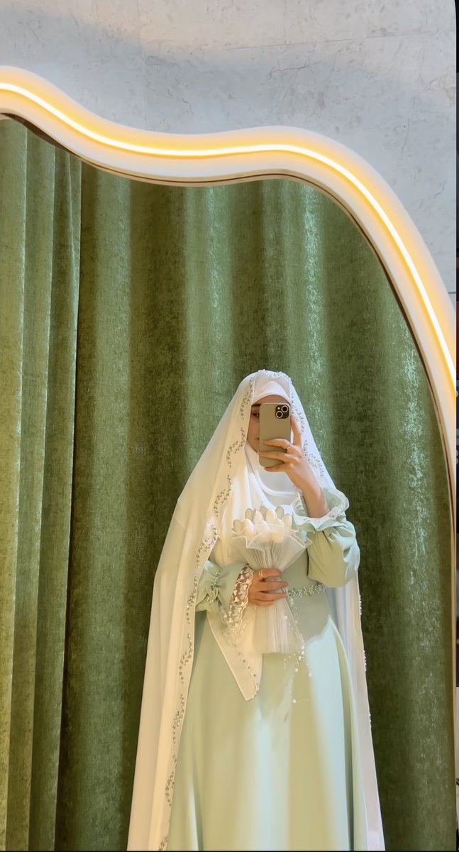 ‌ 🎒zaram tweet media