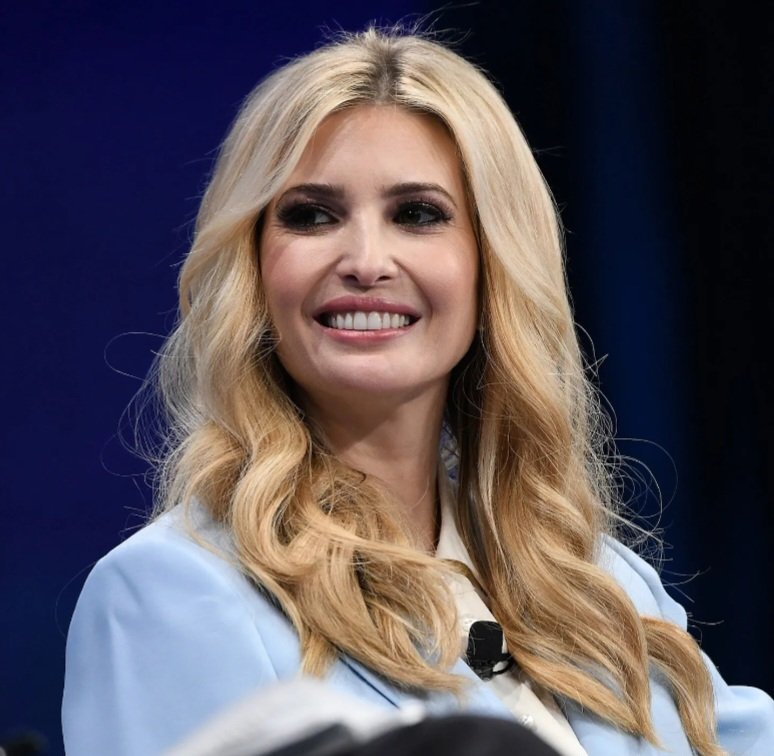 Ivanka Trump RV Q 🇺🇸 tweet media