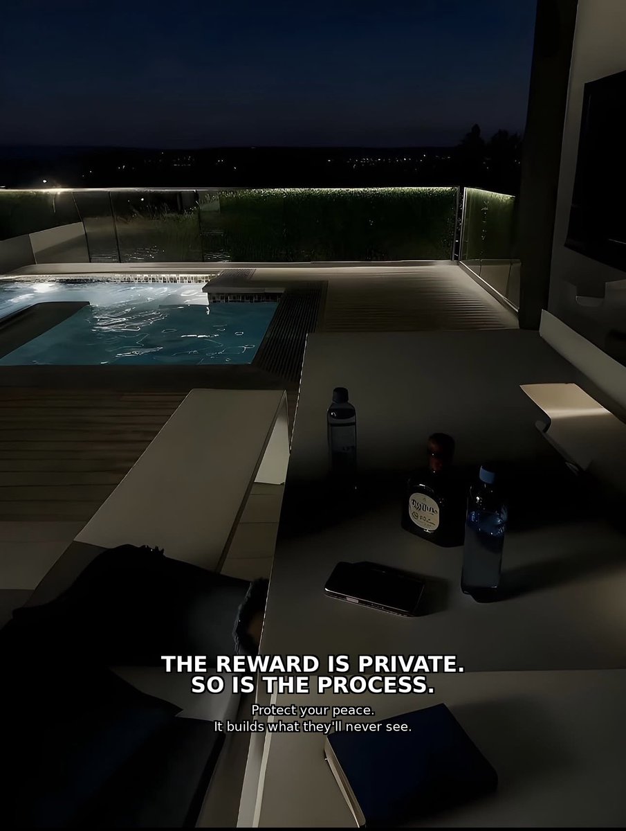 CreativeP3ace's tweet image. grind in silence #discipline #influencer #blacksheep #lifestyle #motivation #grind #solodolo