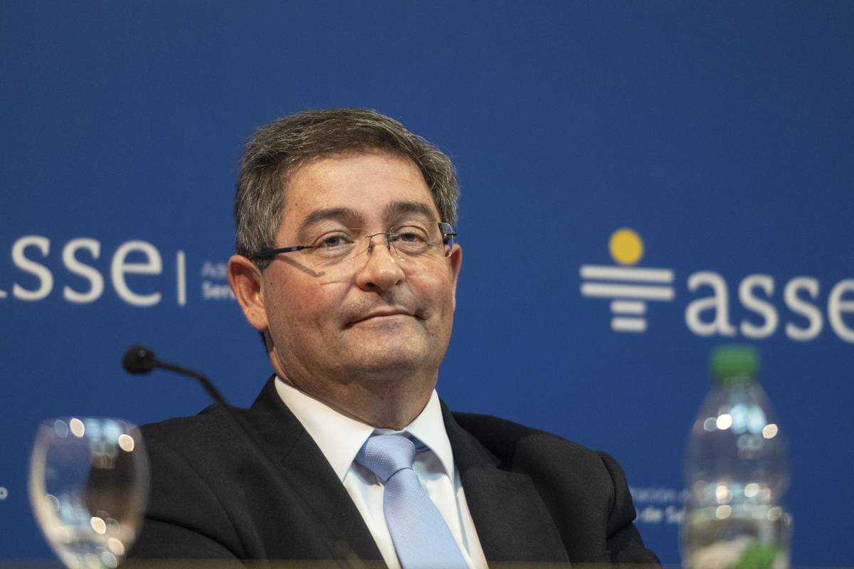 🔴 ¿Y ESTO?

✔️Las anteriores autoridades de ASSE dejaron un contrato firmado con el Círculo Católico hasta el año 2031 por la exclusividad de la atención de los niños con menos de 3 kilos nacidos en hospitales públicos.

✔️Esos neonatos deben ser derivados sí o sí al Círculo