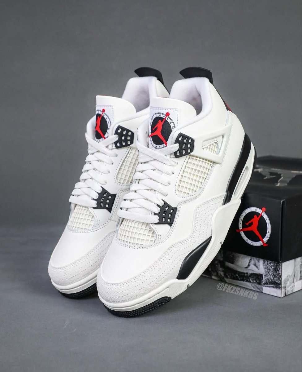 Sneaker Drop tweet media