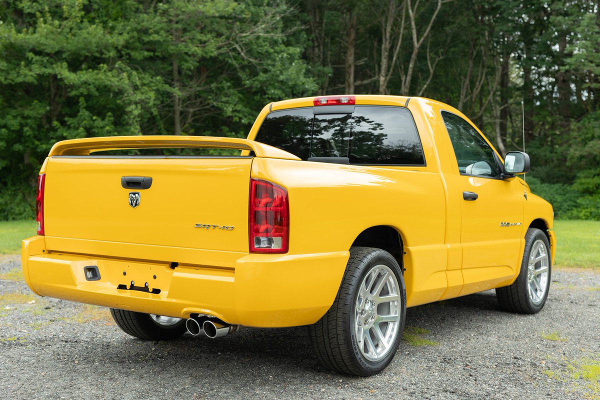 KingOfMopar1's tweet image. 2005 Dodge Ram SRT-10 Yellow Fever Edition