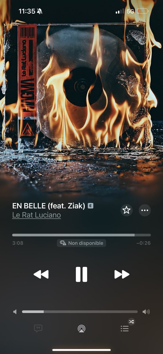 LaGalair's tweet photo. Faut en parler du niveau de ziak sur le son c’est une folie https://t.co/GdgmxwBQN2