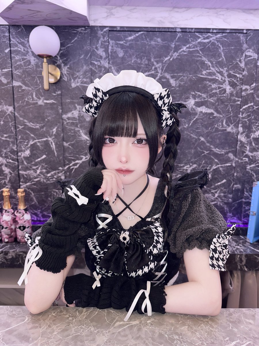 黒魅ページ Post by 黒魅らら on X: 😈