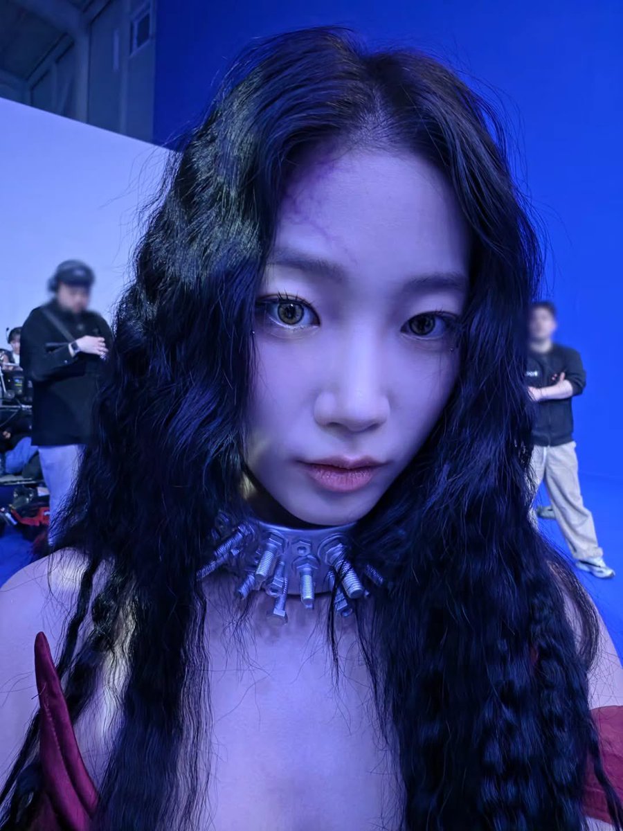 le sserafim pics tweet media