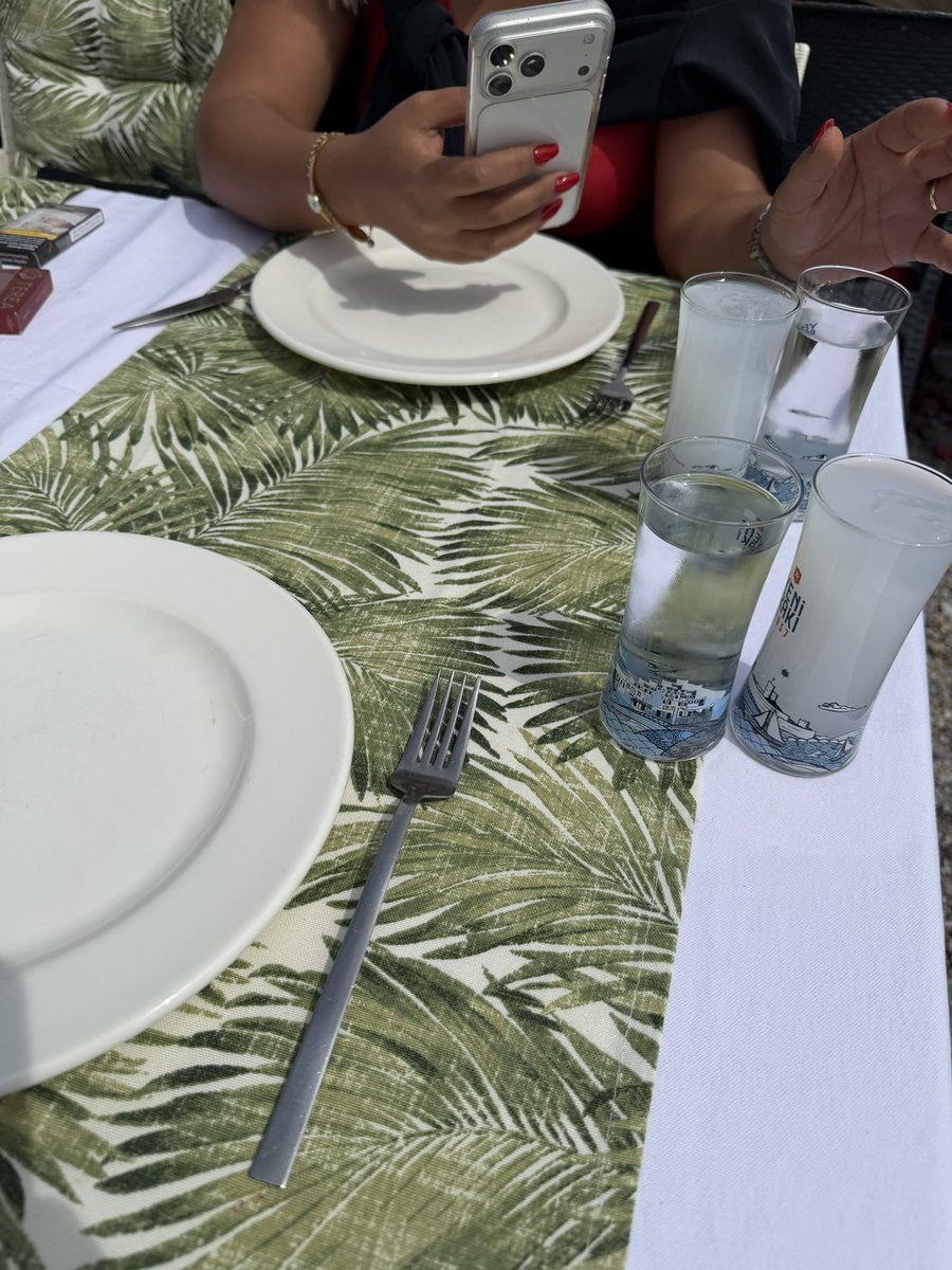 Demet Kerem tweet media