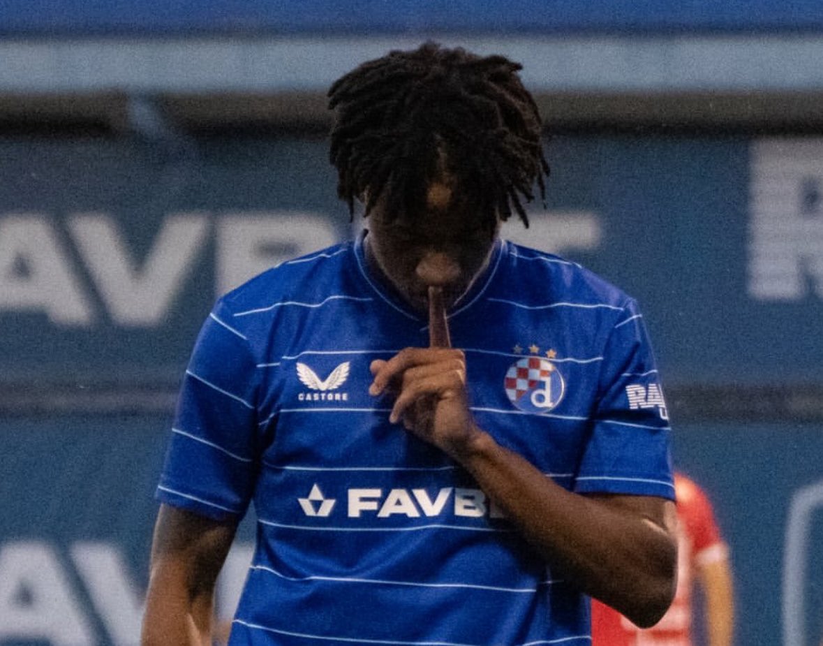 Aaronvalden77's tweet image. ☎️ El Barça sigue teniendo como objetivo ir por el fichaje de Cardoso Varela para este verano.

Hay varios clubes interesados en el jugador

#Transfers #Mercato