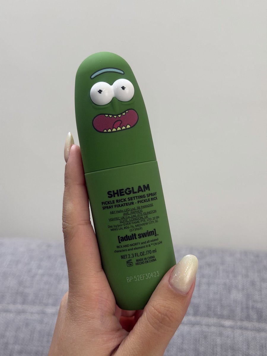 فناز tweet media