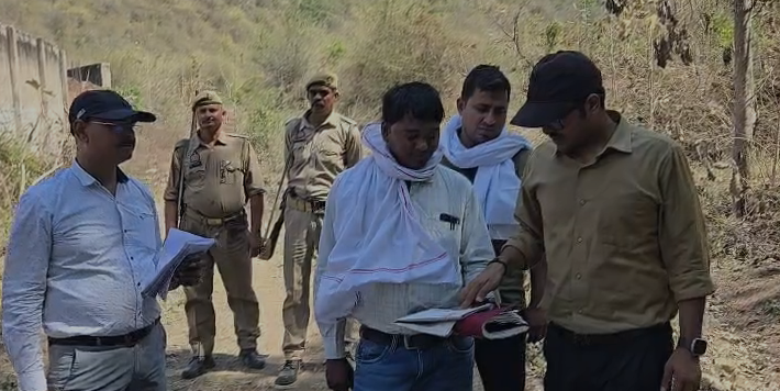 bstvlive's tweet image. चित्रकूट : देवांगना घाटी सर्किट हाउस का निरीक्षण

➡DM पुलकित गर्ग ने किया औचक निरीक्षण
➡व्यवस्थाओं और स्वच्छता का लिया जायजा

#Chitrakoot #DevanganaGhati #CircuitHouse @ChitrakootDm