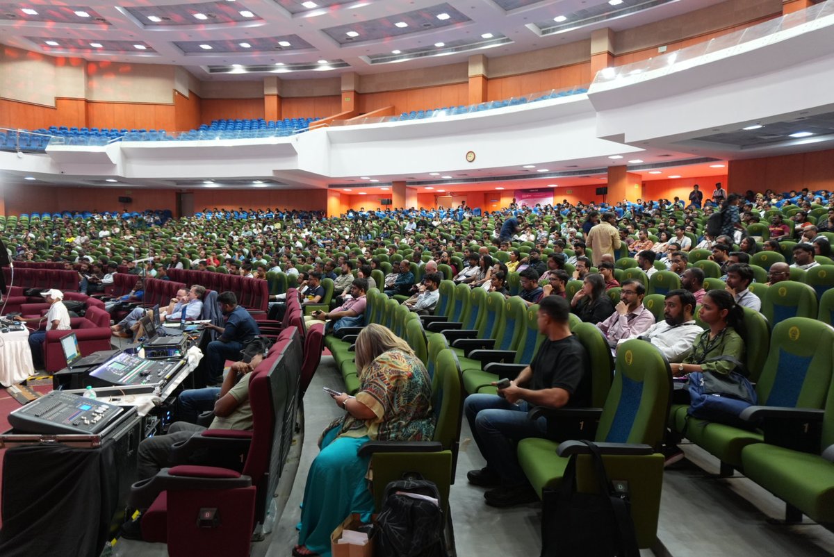 steveonjava's tweet image. Great to be on the main stage at the 16th edition of #GIDS developersummit speaking on #GraphRAG, #ContextGraphs, and #Agent Memory. Had a lot of great questions and positive feedback on the #Matrix theme from the developer community here in Bangalore. 😎🤘🎉

A huge thanks to
