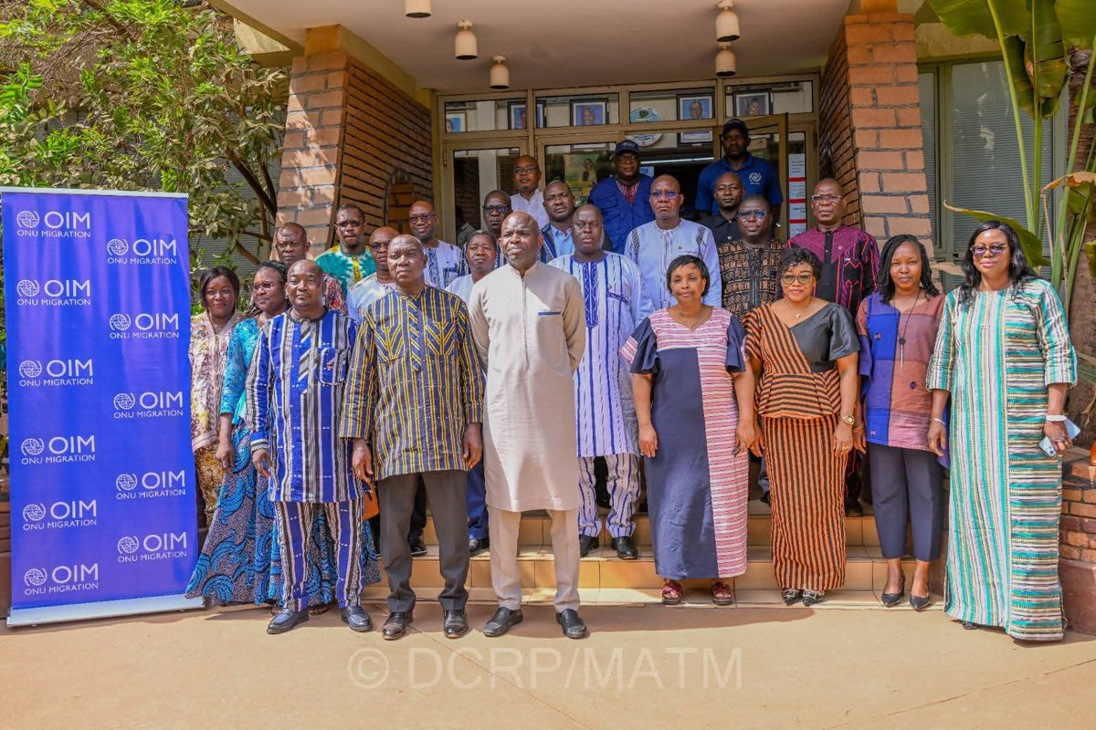 MATM_BF's tweet photo. Le Burkina Faso valide sa Stratégie nationale de gouvernance des frontières 2026-2030. Innovations majeures : intégration des frontières aériennes, sécurité à dimension humanitaire, coopération AES et développement des zones frontalières.
#SPCNF
#BurkinaFaso https://t.co/CW5kA5nGkN