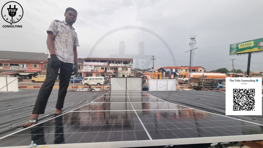trills_the's tweet image. Installed for a Gadget store in Ibadan to provide power for the next 10 - 15 years. Bye bye to NEPA and Gen.

Itel all in one 3.6KW Inverter + 8KWH Battery  powered by a 3KW PV power, with just #2.5M only.

07054234162

#TTC #SolarInverter #SmartHome #CCTV #nigeriansindiaspora