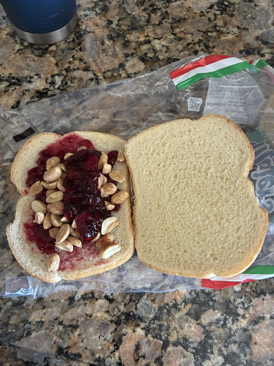 TigerWoulddd's tweet photo. Ran out of peanut butter. Had to get creative https://t.co/NReLu4VTtu