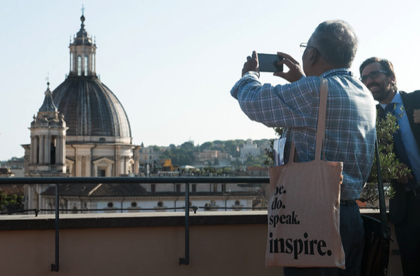 ChurchUpClose's tweet photo. In Rome, the story of the Church isn’t just told—it’s lived.
#ChurchUpClose brings journalists to the heart of it all, where history, faith, and global communications intersect in real time.
#register➡️ https://t.co/AYersnUtAJ
#Journalism #Vatican @UniSantaCroce @ArasaDaniel https://t.co/8Hkh6NEciB