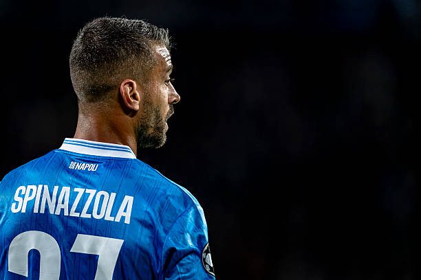 TheNapoliZone's tweet image. There is no agreement between Leonardo Spinazzola and #Napoli for the contract extension. He’s asking for a contract until 2028, while the club are offering only one year. The negotiations are currently in standby. @NicoSchira 🇮🇹