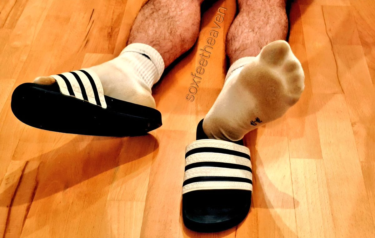 sox_feetheaven's tweet photo. Warning: Very Dirty!
Definitely time for a wash. 😅🧦♨️ https://t.co/9fYqbEaJxO