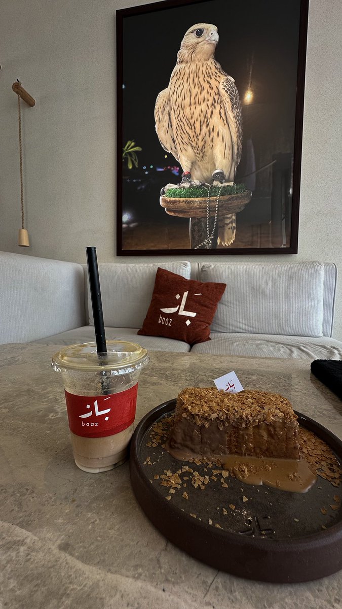 6ss1d's tweet photo. Baaz cafe 🦅. https://t.co/OdcUyw856i