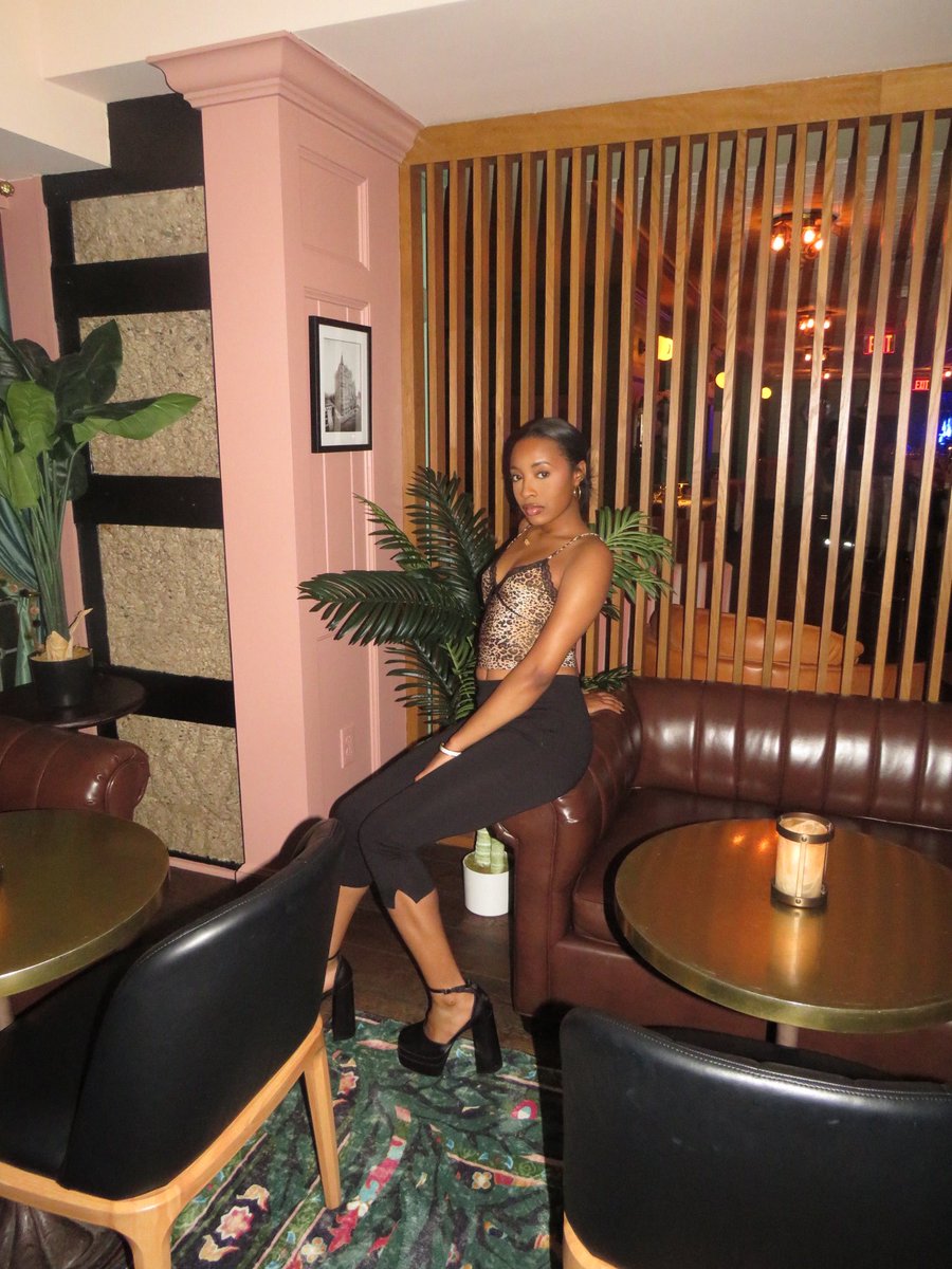 therealkyx's tweet photo. pre bday serve https://t.co/DFuYH98vhT