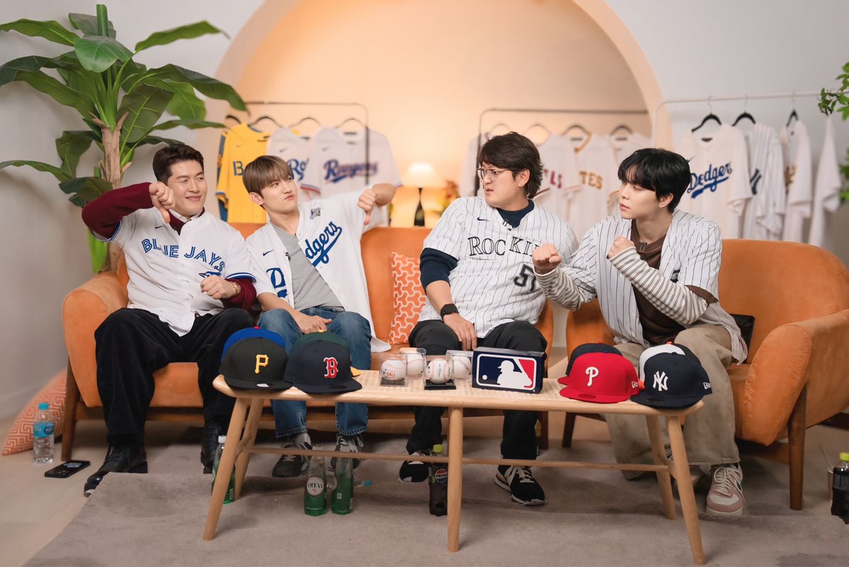 MLBKOR's tweet image. 팀 BK vs. 팀 써니!! 누가 이길까? 🤔 @NCTsmtown @TVXQ

풀 영상 보러가기👉 youtu.be/fZKJXxfnu0U

#MAXCHANGMIN #TVXQ! #MLB
#NCT #NCTJOHNNY
