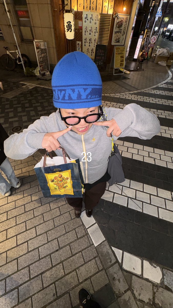 キタイ tweet media