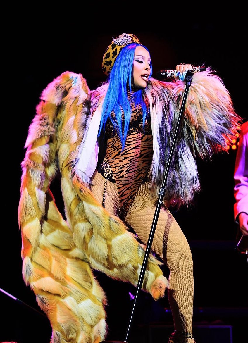 DOJA CAT HARD tweet media
