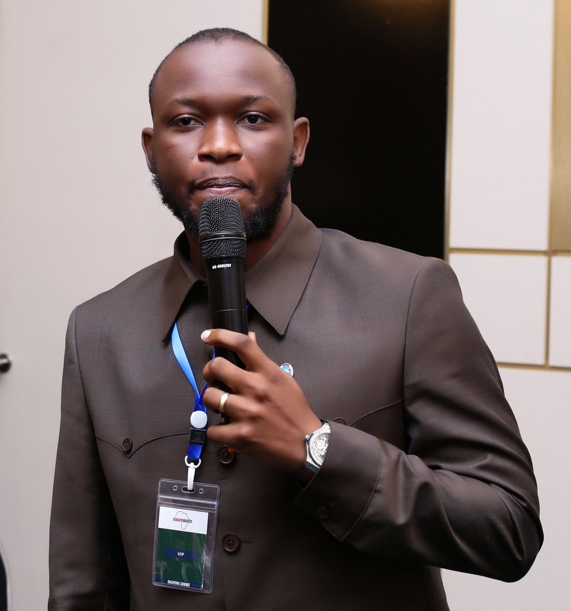 Isaac Mukendi T. tweet media