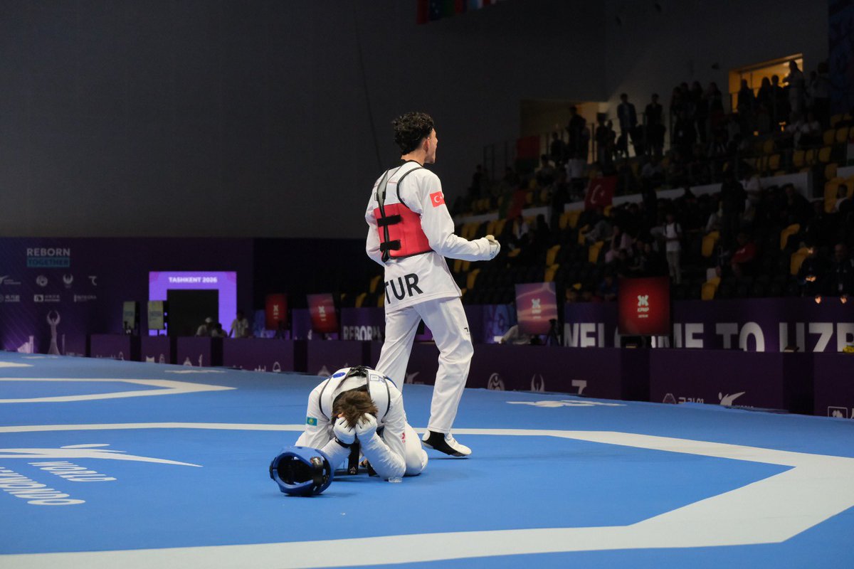 Gölköy’ümüzün gururu 🇹🇷🥋

Süleymaniye Mahallemizden hemşehrimiz Ercan Berk İmamoğlu, Özbekistan’da düzenlenen Dünya Gençler Taekwondo Şampiyonası’nda üçüncülük elde ederek bizleri gururlandırmıştır.

Kıymetli sporcumuzu tebrik ediyor, başarılarının devamını diliyorum.