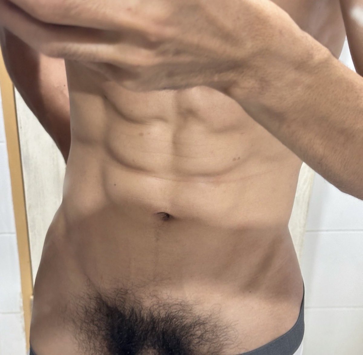 Adisorncee tweet media