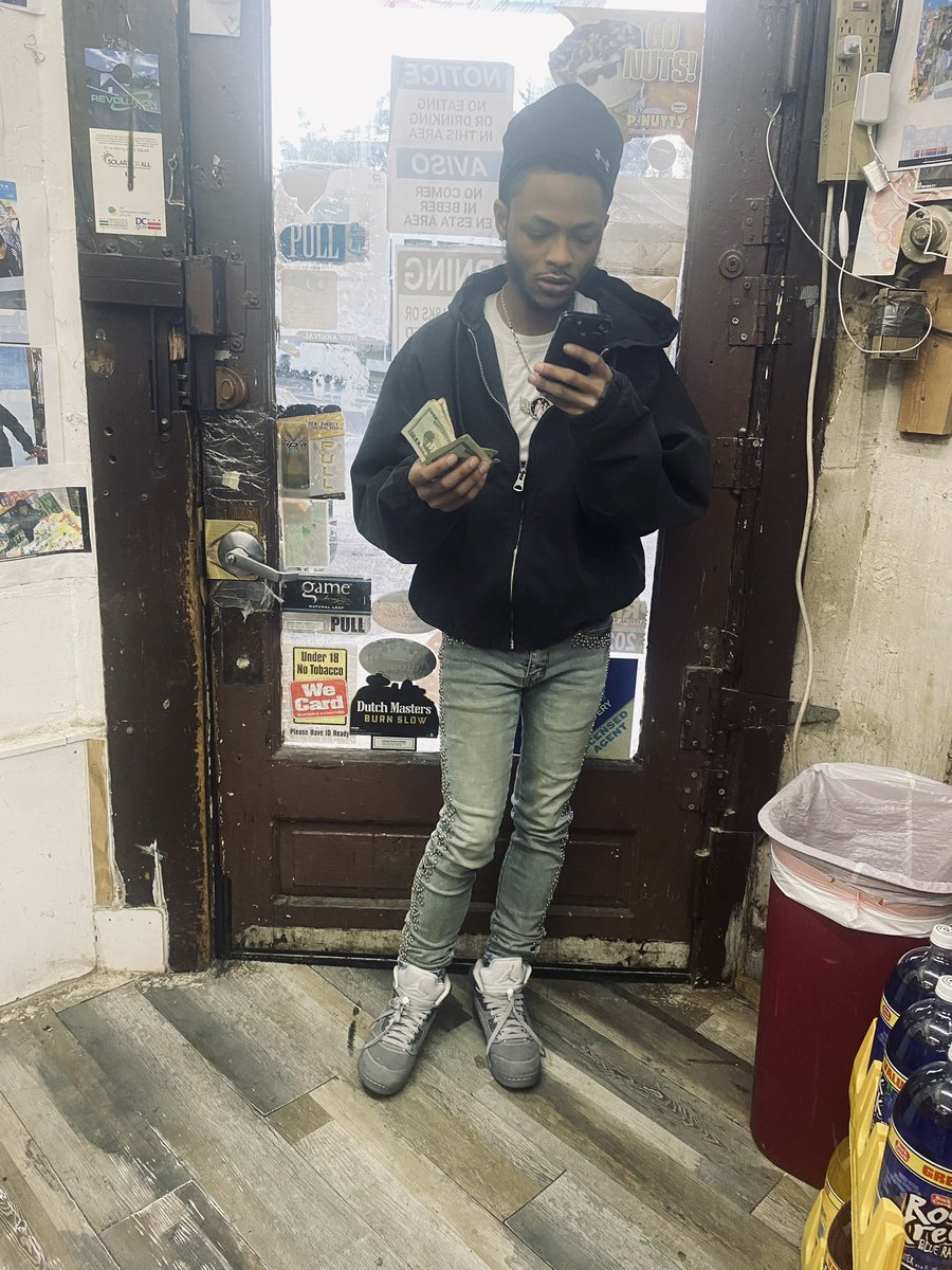 Face1972758's tweet image. So nb wan be cool ? #dc #dmv