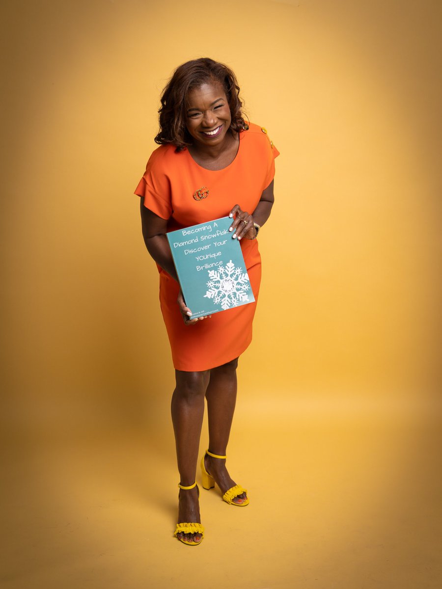 LametraOff's tweet image. Books do not just shape readers; they shape leaders. #worldbookday #leadershipbeyondobjectives #leadershipdevelopment #booksandleadership #authorlife