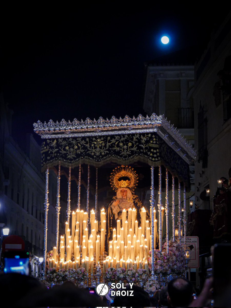 sol_y_daoiz's tweet image. Clasicismo hispalense
@Hdad_Montserrat @MaestroTejera 

📸 @sol_y_daoiz 

#SSantaSevilla26 #ViernesSanto #TDSCofrade
