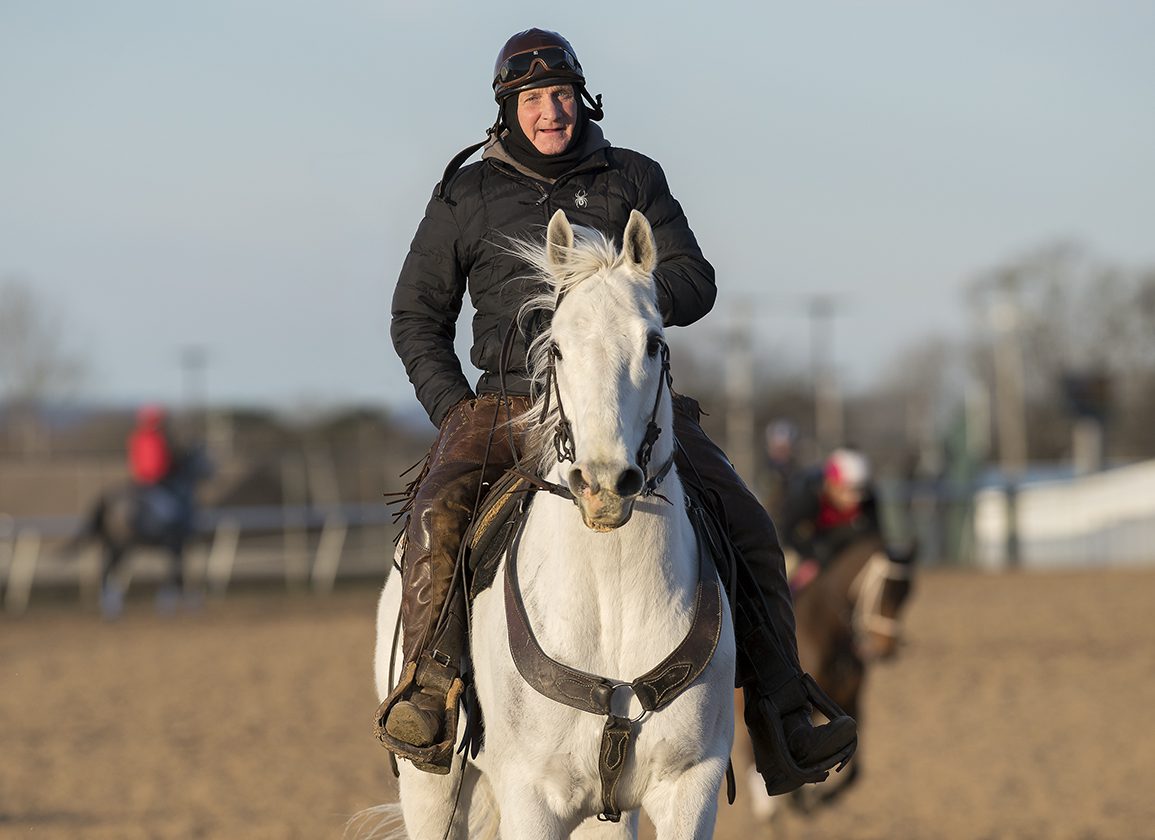 PamRecruit's tweet image. April 24, 1956 birthday #SteveHobby, #trainer Earned his 1,000th career training victory March 1, 2013, when #RuthlessEmpire won the seventh race at #Oaklawn as the 4-5 favorite. Photo shows Hobby on his #stablepony #Chindi at Oaklawn by #SarahAndrew
#Horselovers  #picturebook