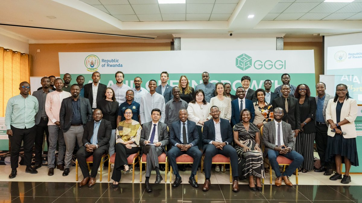 🔴 Lieutenant Kizhe tweet media