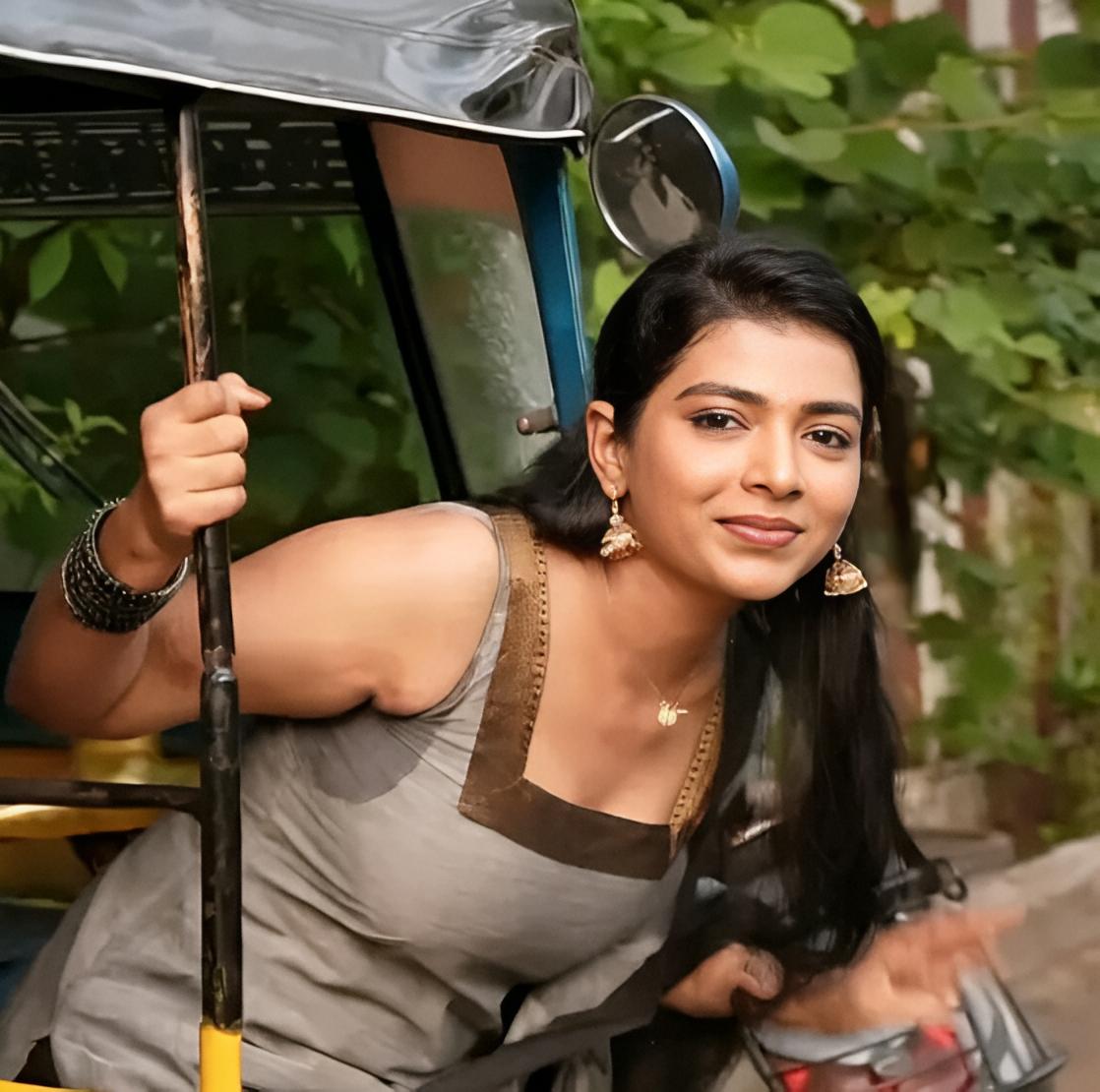 Mallu153022's tweet image. She is showing something 🥵🥵🥵

Expecting more from my insta queen 💋💋

#SwethaKumar #Swetha