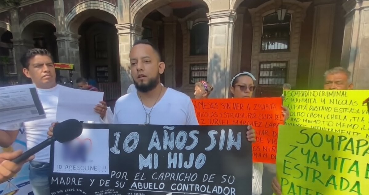 soyluisgabriel1's tweet image. 🔴👨‍👦 “Queremos ver a nuestros hijos”: Padres de #Puebla, Jalisco, Sonora, Hidalgo, Yucatán, Morelos y Michoacán se unieron a la Marcha Nacional “Soy Papá No Criminal” para denunciar desigualdad y exigir el derecho a convivir con sus hijos.

Buscan que los juicios de separación
