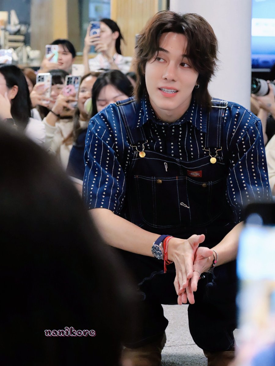 nanikore tweet media