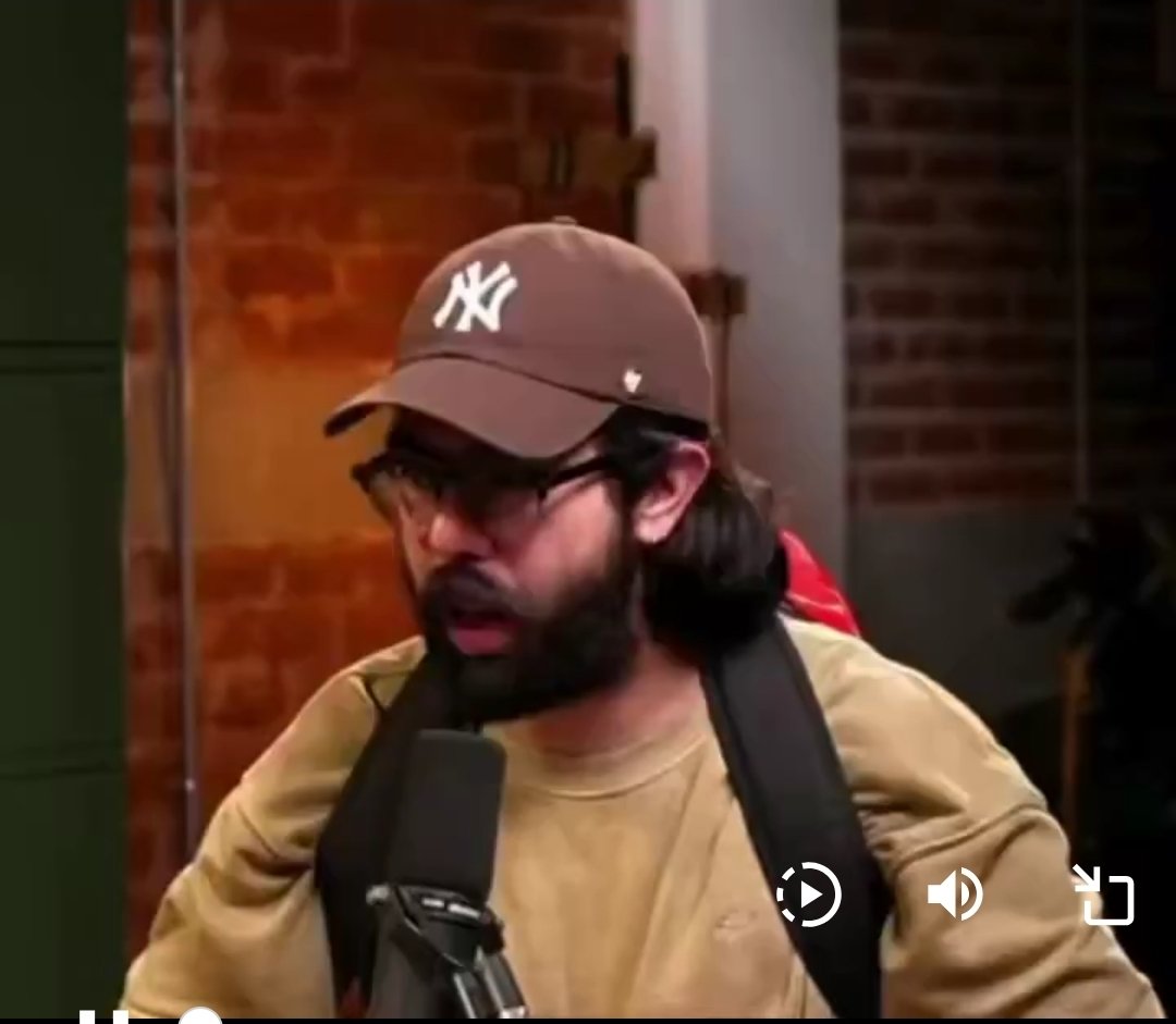 El cuartico burlándose de nuestro Señor Jesús: 

"Jaja que cómico es humor distuptivo y edgy"

El cuartico cuando le dicen mona a Delcy por fea y no por negra: 

"Racismo inaceptable de ultra derecha nazi"