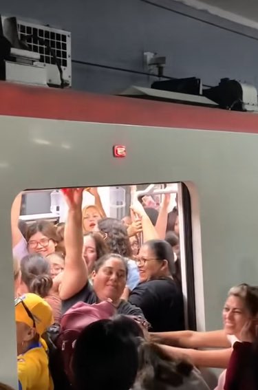 Tu Amiga tweet media