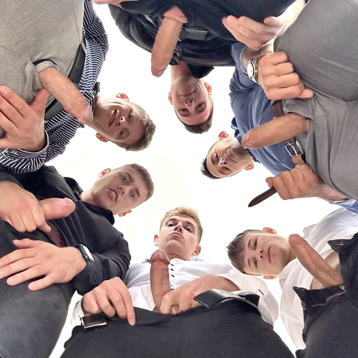 We’ve been waiting for one more… join our group 😈
linktr.ee/n2roommates