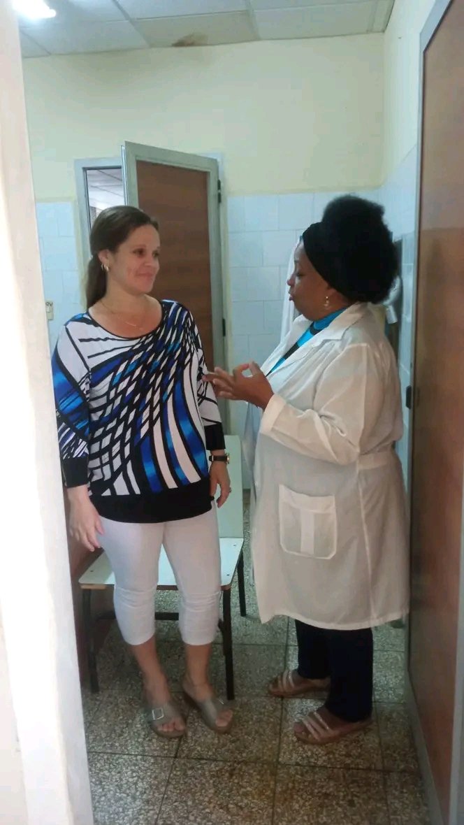 MayariPami's tweet photo. Se presta asistencia médica,en la 🏠 Consulta General  Integral,para las embarazadas del área del . Policlínico Universitario 26 de julio de mayarí.  Psicóloga, genetistas, nutricionistas, esp en ITS y Coordinadores de educación para la salud.
#PrevenirEsLaClave. https://t.co/ntFugpDBoy
