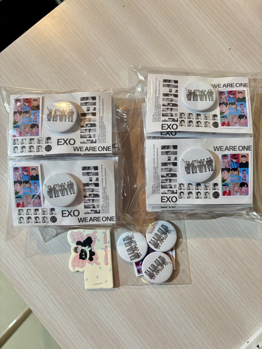 I (หาบัตรวันอาทิตย์ค่ะ🙇‍♀️) tweet media