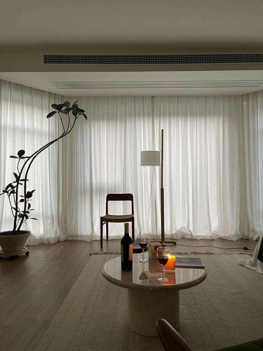 MonirTaham9's tweet image. "Dive into a murder mystery where YOU’RE the detective! ♂ Uncover clues, interrogate suspects, and unmask the killer in our immersive whodunit—every choice shapes the twist! Book your spot now for a night of suspense u0026 fun! #MurderMystery #DetectiveGame #ImmersiveExperience"