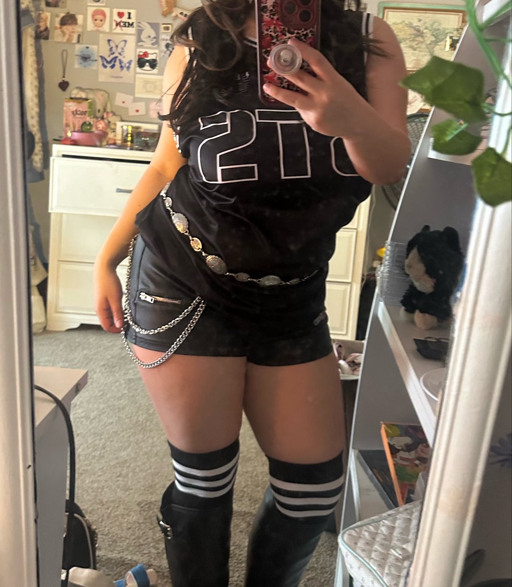 ira ⋆˙🪽་༘࿐ BTS IN 2 DAYS tweet media