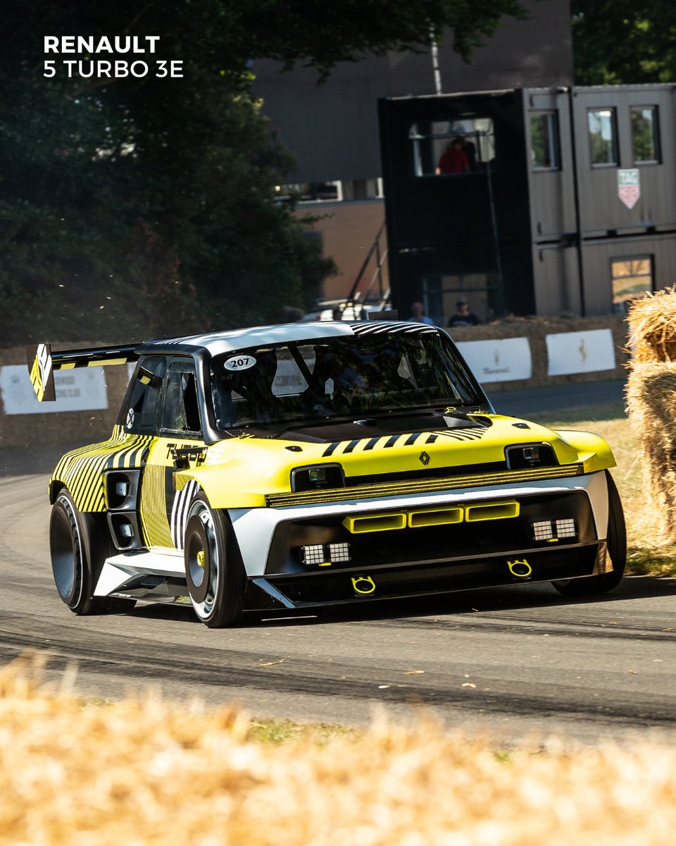 fosgoodwood's tweet image. #FOS 2025 played host to a near-endless number of new car launches, to the point that even we struggled to keep up with every car making its dynamic debut on the Hill. These are four of the coolest debuts, which was your favourite?