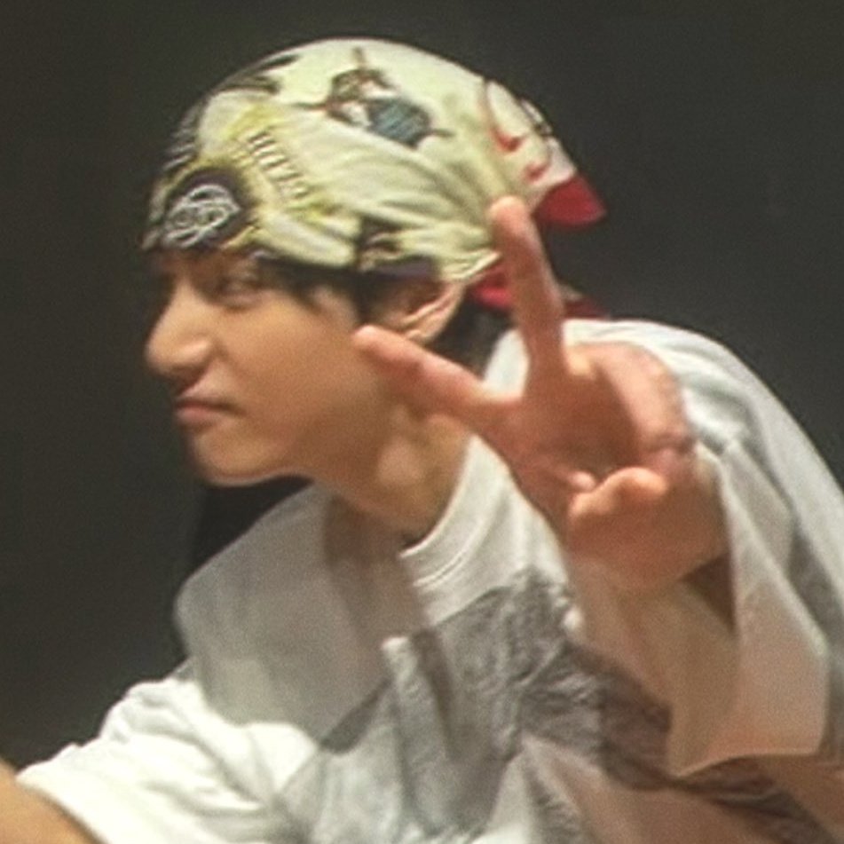 hourly brinatan tweet media