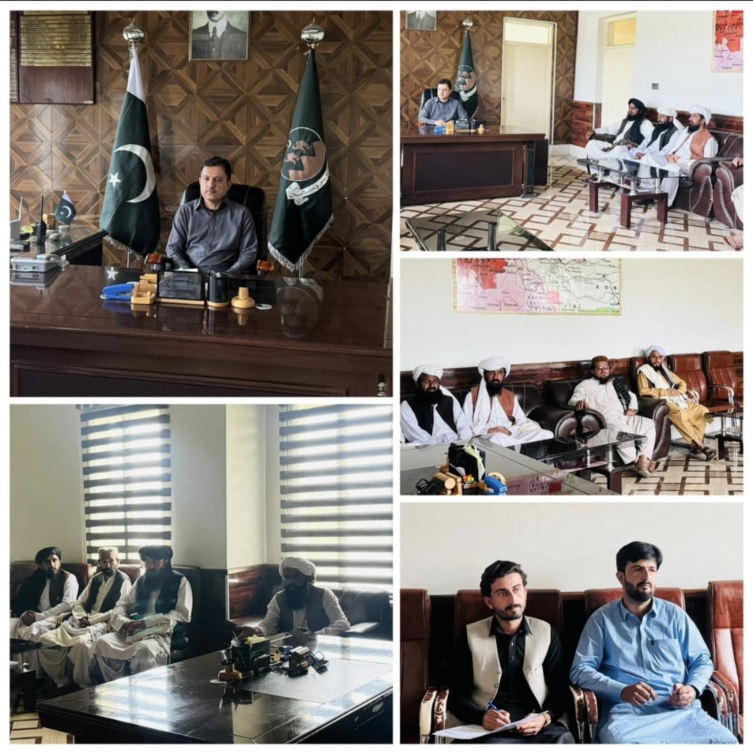 DcHarnai's tweet photo. 24.4.2026
District Harnai

A 2nd conference with delegation of Ulema convened in Dc complex.

Wherein emphasis by DA was stated to expedite the process for registration of Madaris with BCRA as per GoB directions.

DA Harnai https://t.co/t6Q5J2TO8M