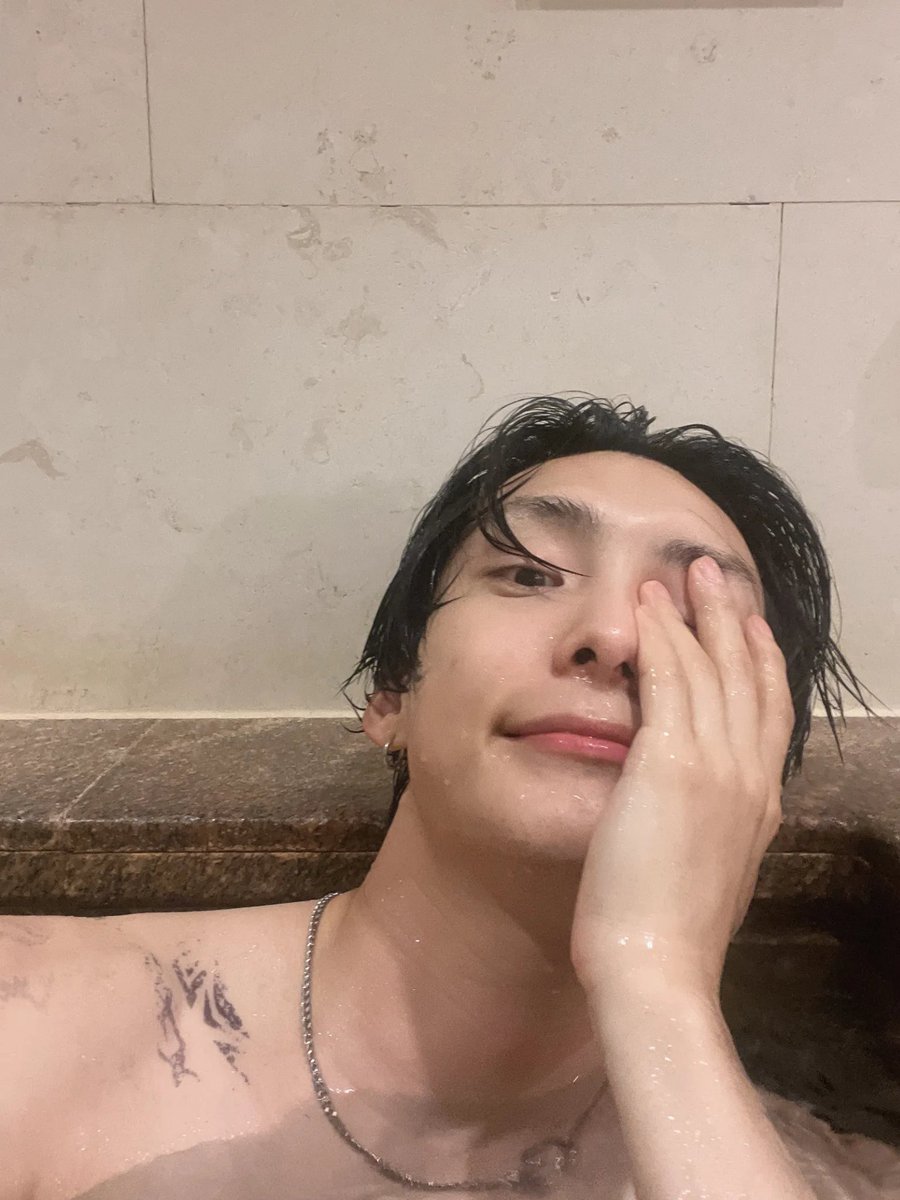 PJH_Updates's tweet image. [💌] - JUNHEE official LıNC update ♥️ 

#JUNHEE #준희 #박준희 #ジュンヒ
